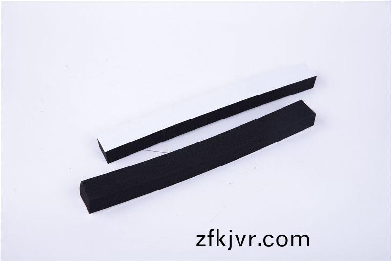 CR減(jian)震(zhen)保溫(wen)條(tiao)